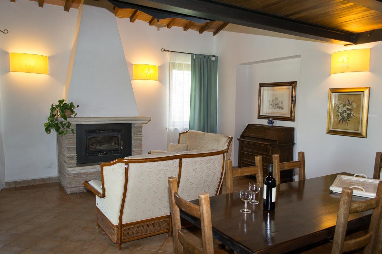 Agriturismo Poggio Delle Conche ピティリアーノ エクステリア 写真
